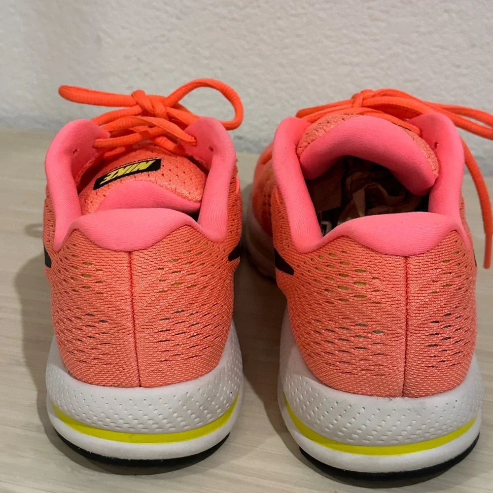 Nike‎ Air Zoom Vomero Blush Pink Women's US 10 Running